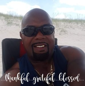 Meet your Posher, Dennis